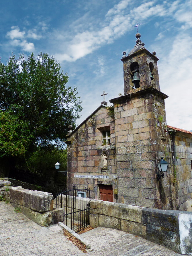 IGREXA DE SANTA UXÍA DO ÉZARO