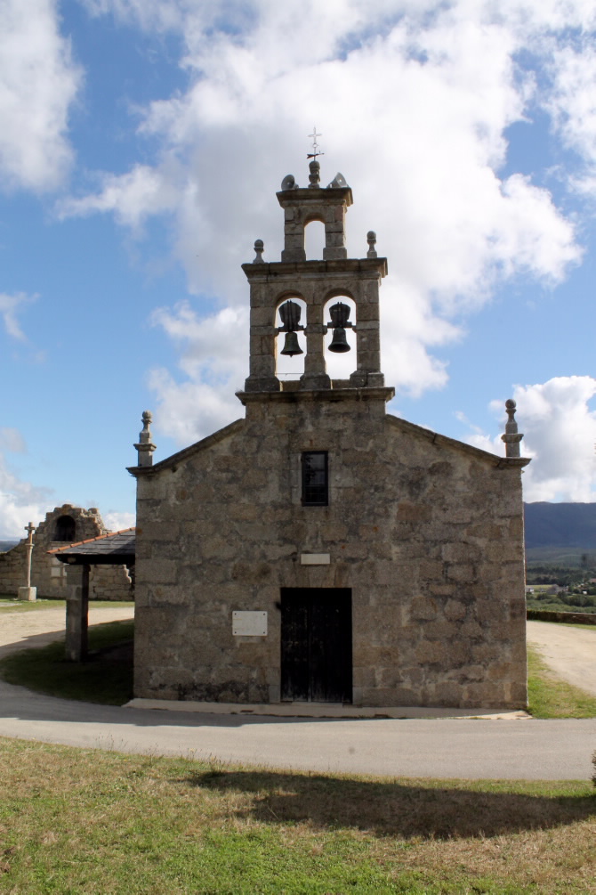 IGREXA PARROQUIAL SAN SALVADOR DE O CASTRO DE OURO