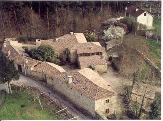 ABADÍA DO PELOURO AXEITO