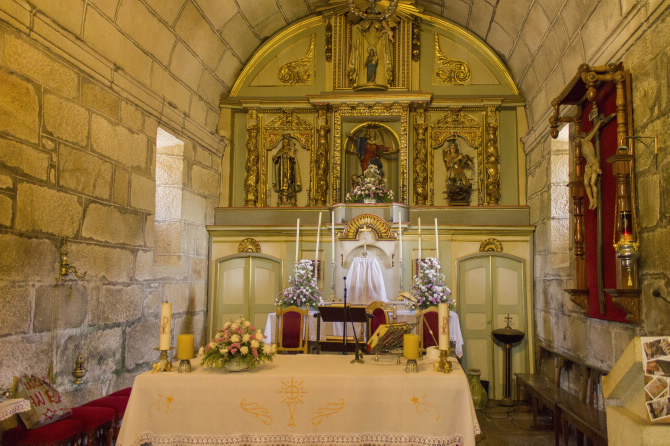 IGREXA DE SANTA MARÍA DE ALBA