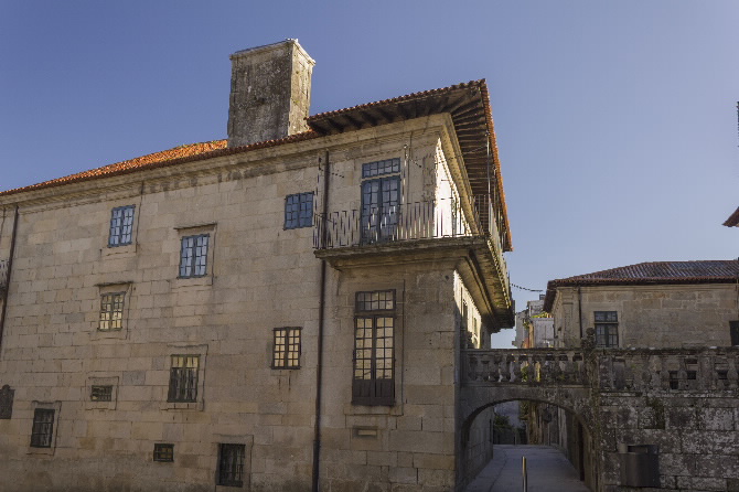 CASAS DE FDEZ. LÓPEZ, DE CASTRO MONTEAGUDO,...