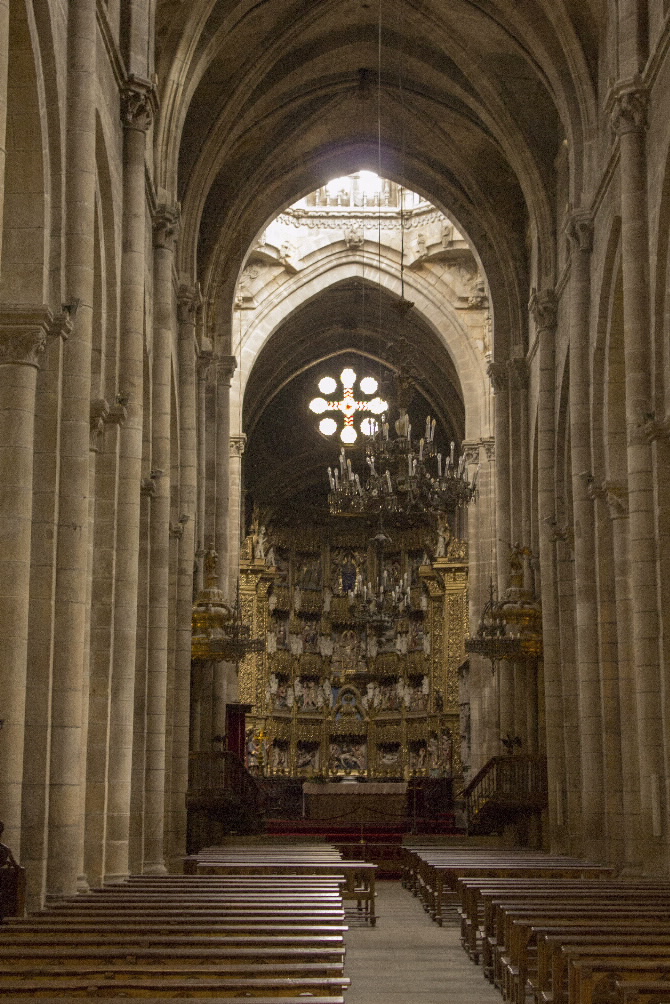 CAPELA MAIOR (CATEDRAL-BASÍLICA DE S.MARTIÑO)