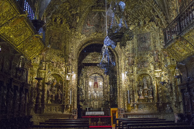 CAPELA DO SANTO CRISTO (CATEDRAL BASÍLICA DE S.MARTIÑO)