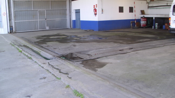 ÁREA EN E. S. REPSOL REZA