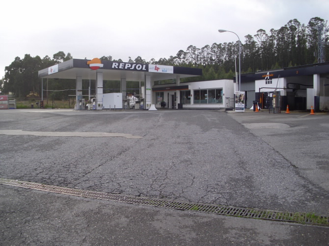 ÁREA  E. S. REPSOL CERVO