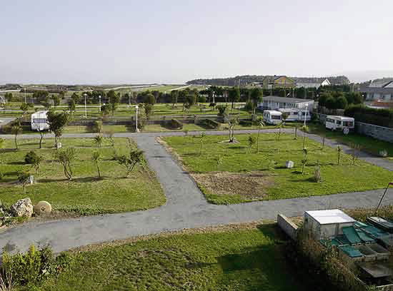 ÁREA DE SERVIZO EN CAMPING A NOSA CASA