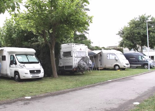 ÁREA EN CAMPING RIO ULLA