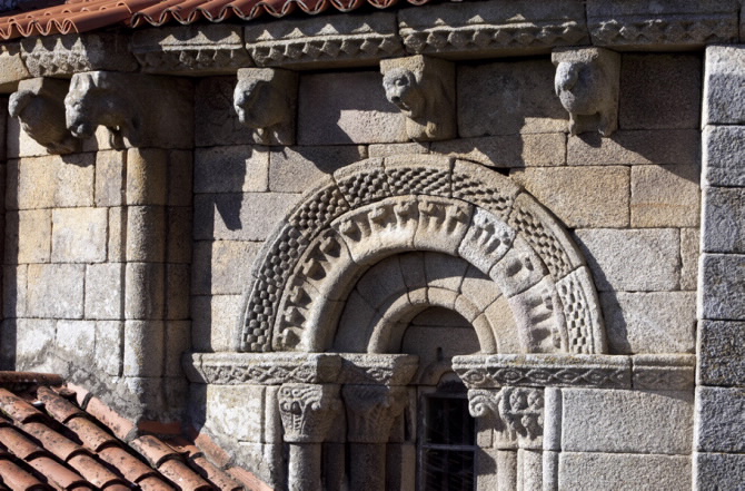 IGREXA DE SAN XULIÁN DE ASTURESES