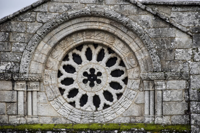 IGREXA DE SANTO TOMÉ DE SERANTES