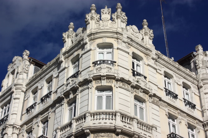 CASAS EN TORNO PLAZA DE LUGO