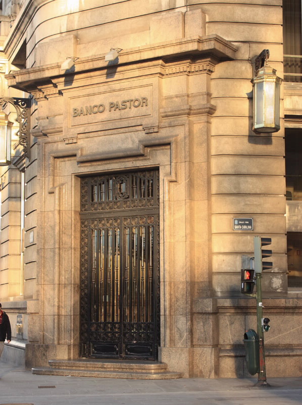EDIFICIO DO BANCO PASTOR