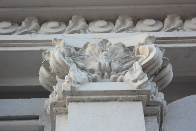 EDIFICIO DO KIOSKO ALFONSO