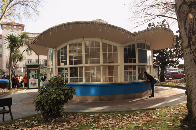 KIOSKO DE PRENSA E FLORES