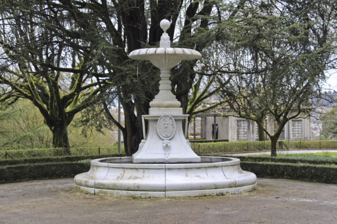 FONTE DO PASEO DOS LEÓNS