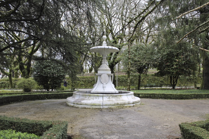 FONTE DO PASEO DOS LEÓNS