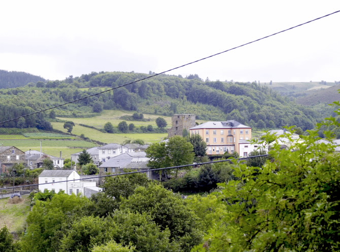 CASTELO DA FORTALEZA - TORRE DE BURÓN