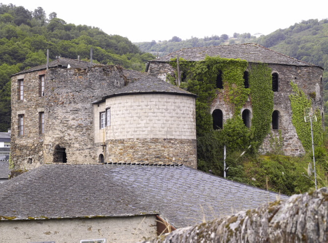 CASTELO DE NAVIA