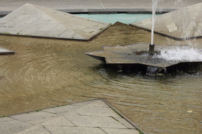 FONTE DA PRAZA DE EUROPA