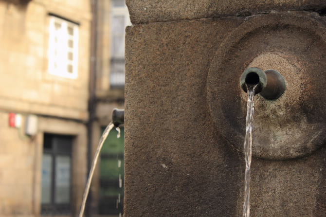 FONTE DA PRAZA DO TOURAL