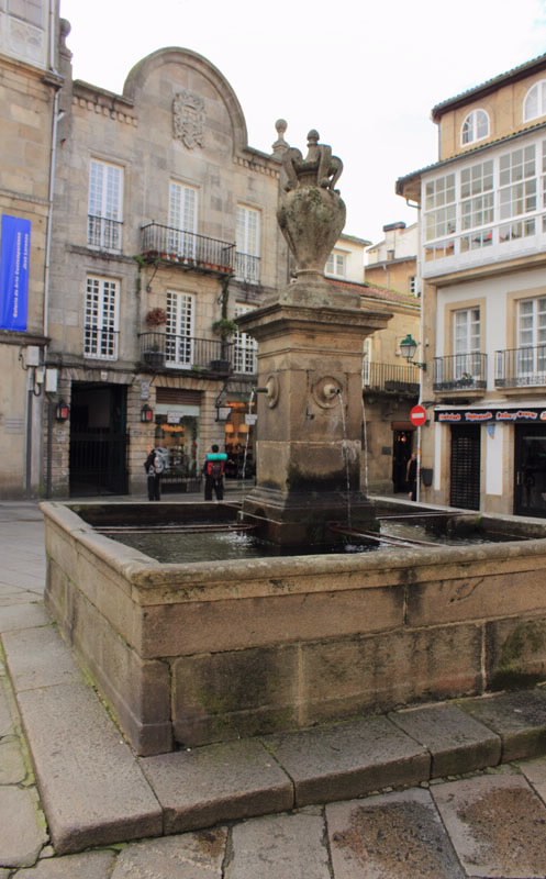 FONTE DA PRAZA DO TOURAL