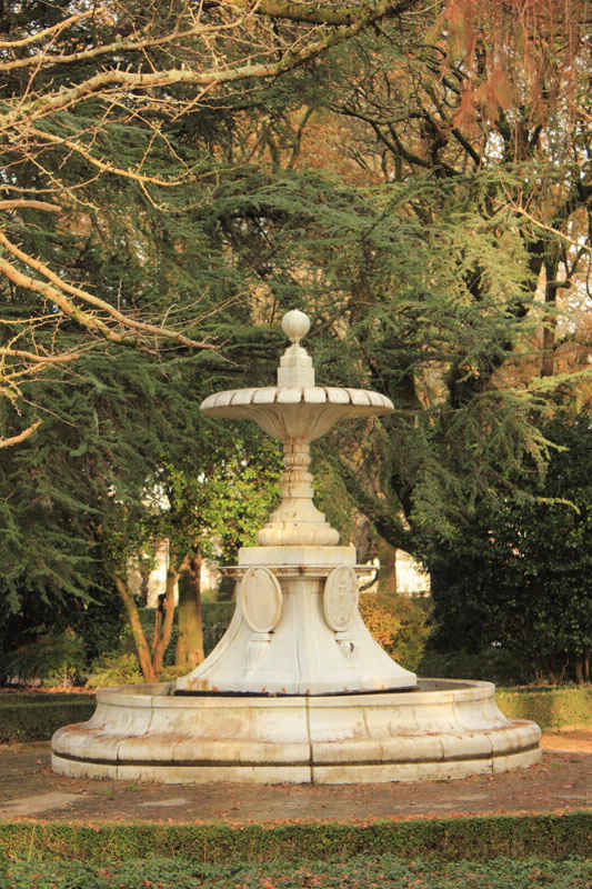 FONTE DO PASEO DA FERRADURA