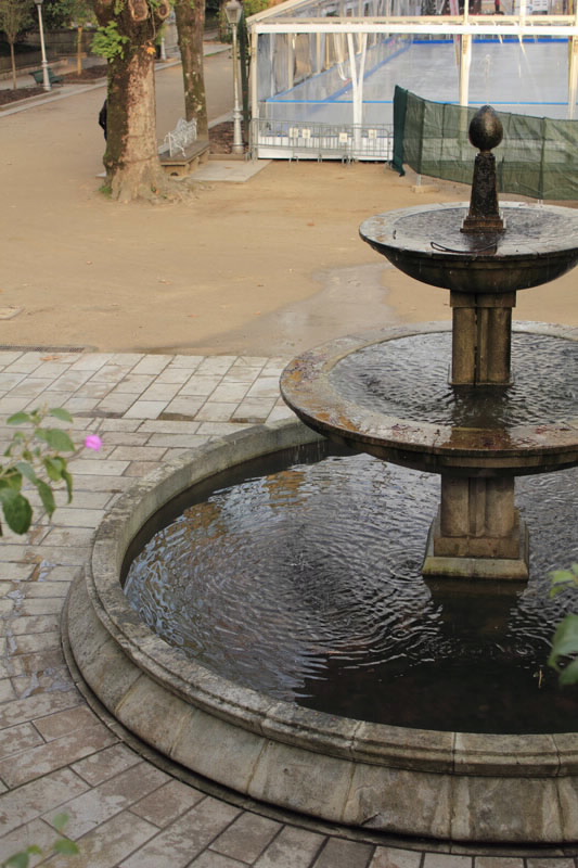 FONTE NO PASEO CENTRAL DA ALAMEDA