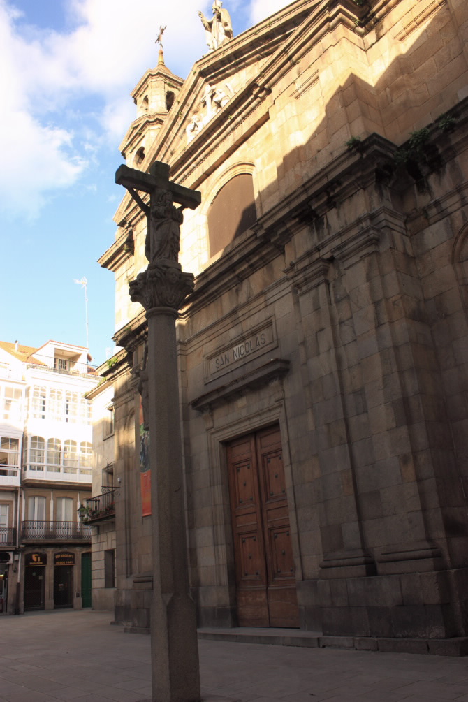 CRUCEIRO DA IGREXA DE SAN NICOLÁS