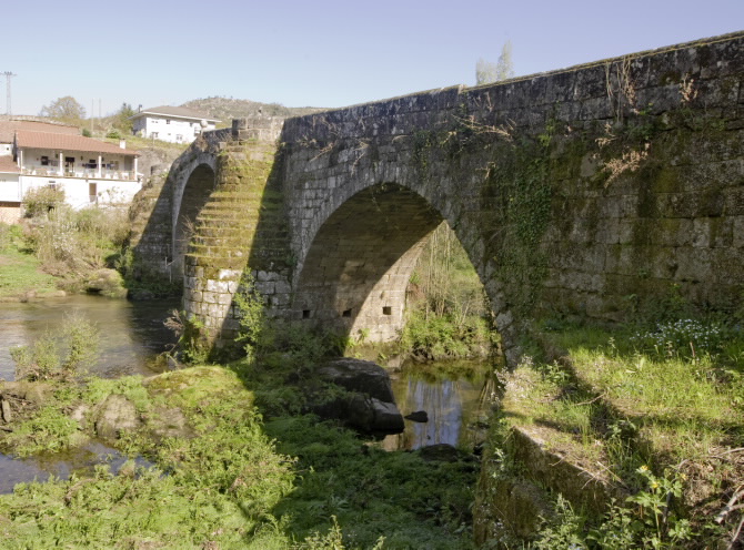PONTE MEDIEVAL DE SAN CLODIO