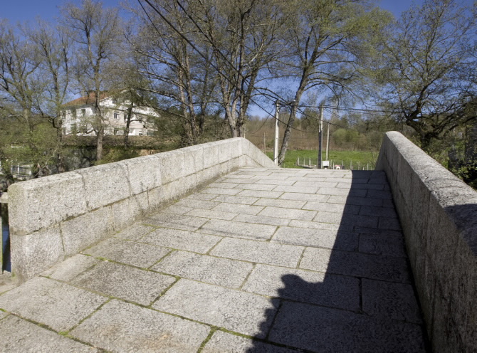 PONTE ROMANA DE BAÑOS DE MOLGAS OU A PONTE VELLA DE MOLGAS