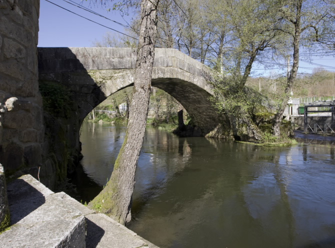 PONTE ROMANA DE BAÑOS DE MOLGAS OU A PONTE VELLA DE MOLGAS