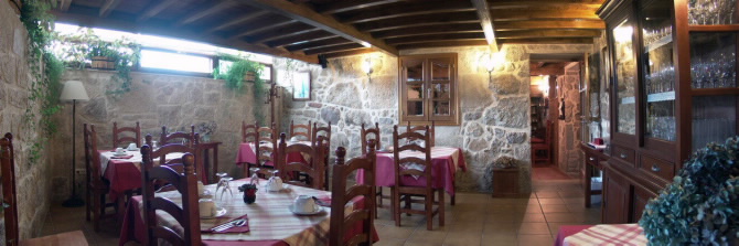 A CASA VELLA DA RIVERA