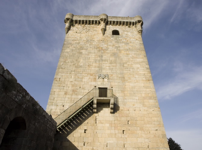CASTELO DE MONTERREI