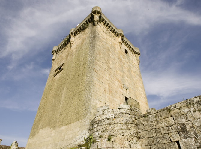 CASTELO DE MONTERREI