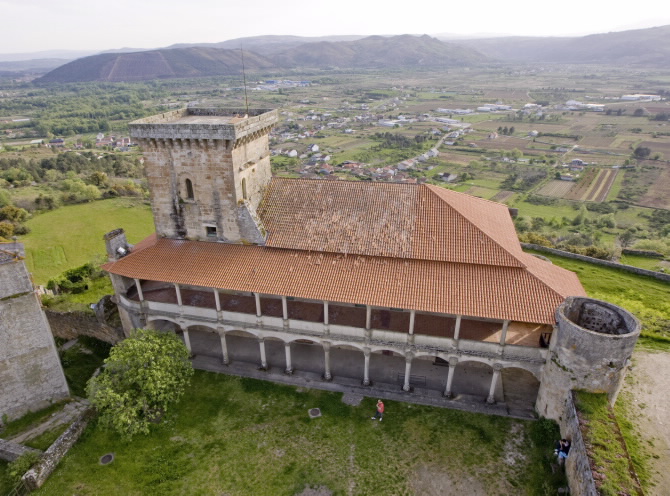 CASTELO DE MONTERREI