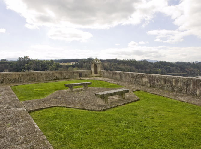 CASTELO DE SALVATERRA