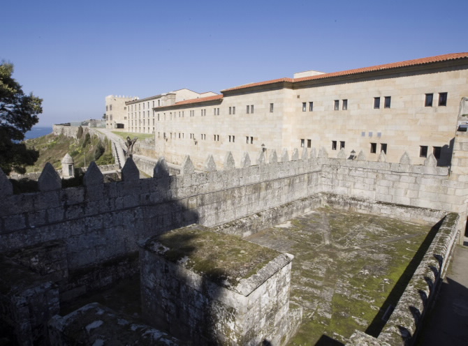 FORTALEZA DE MONTERREAL