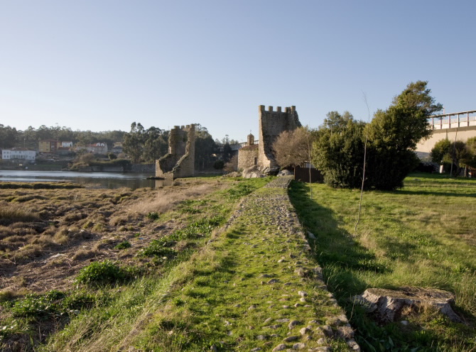 TORRES DE OESTE