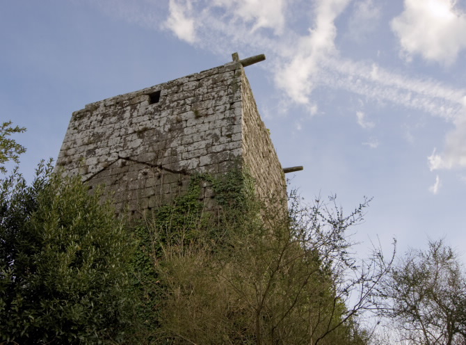 TORRE DE GUIMAREI