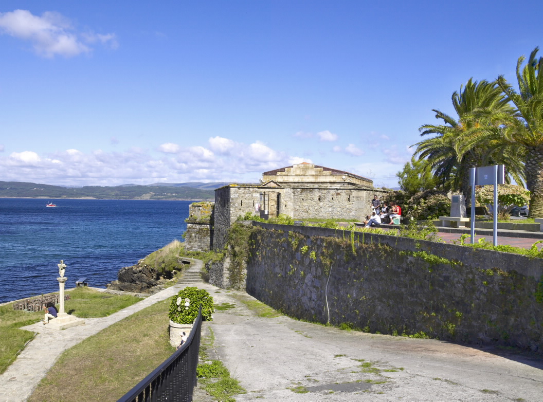 CASTILLO, TORRE, FORTALEZA CASTELO DE SAN CARLOS EN FISTERRA A CORUÑA - GALICIA