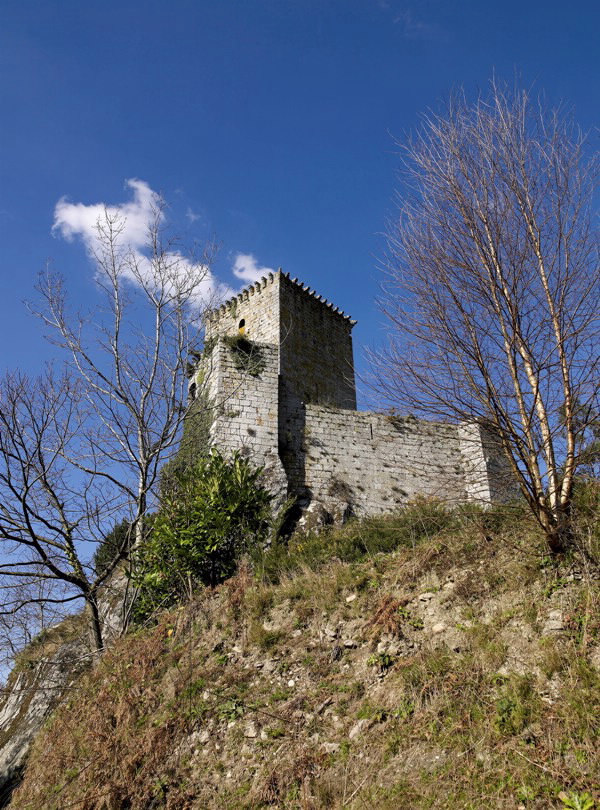 CASTELO DE ANDRADE OU NOGUEIROSA
