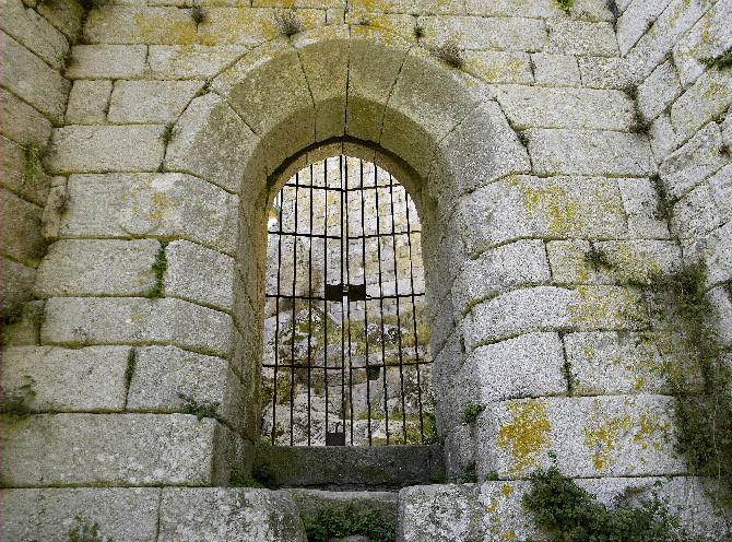 CASTELO DE ANDRADE OU NOGUEIROSA