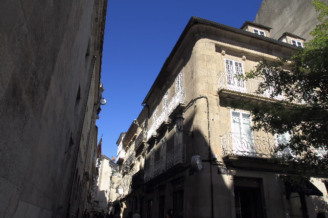 CASA DE PRAZA ÁNXEL FERNÁNDEZ GÓMEZ, Nº 1