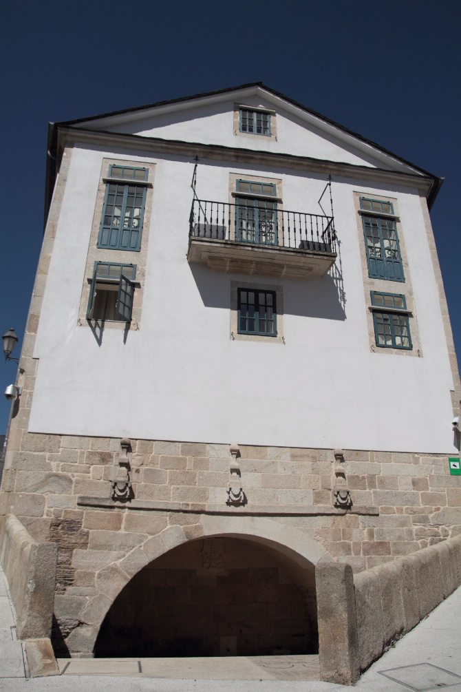CASA DOS SANGRO DE ORBÁN