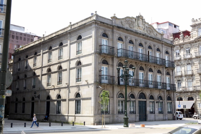 CASA FERNANDO CARRERAS