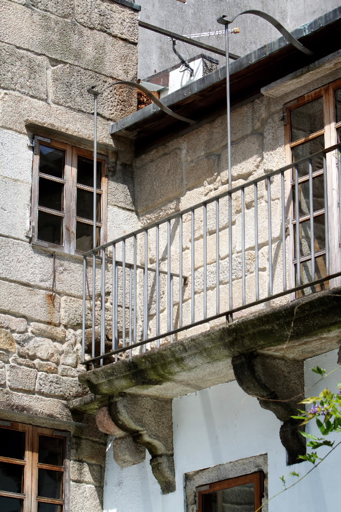 CASA DE CETA E ARINES