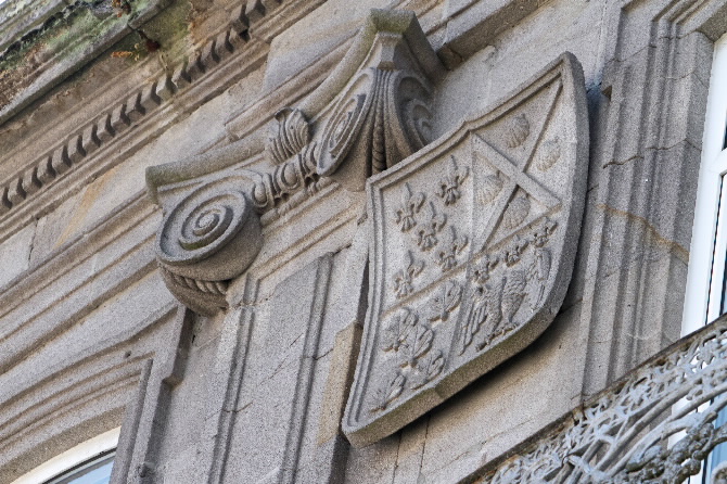 CASA DE DONESTEVE QUIRÓS