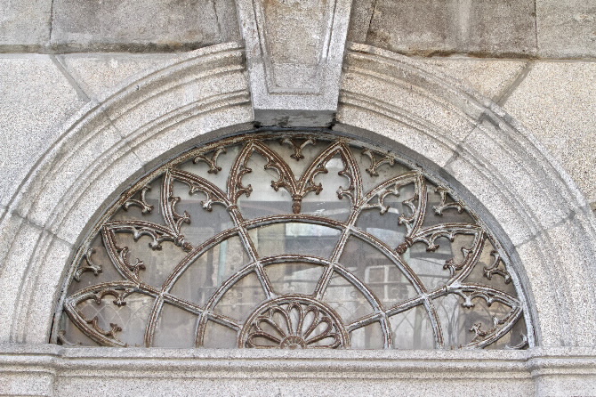 CASA DE DONESTEVE QUIRÓS