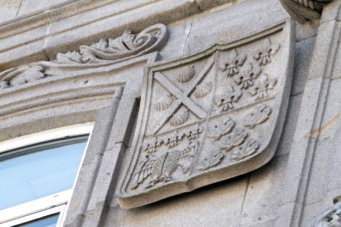 CASA DE DONESTEVE QUIRÓS