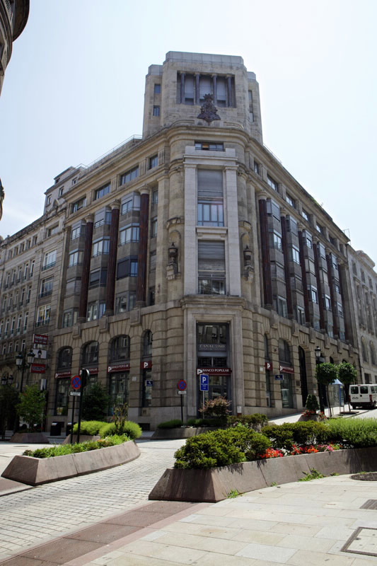 EDIFICIO BANCA VIÑAS-ARANDA