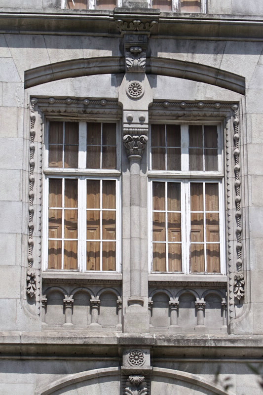 EDIFICIO DA ESCOLA DE ARTES E OFICIOS DE VIGO